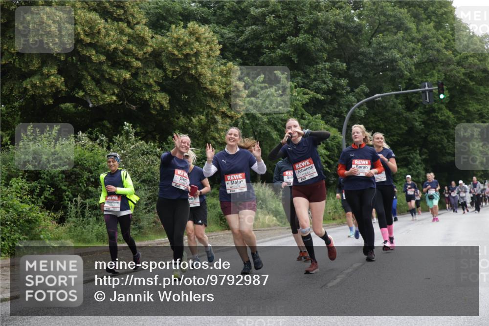 14.06.2026 - REWE Women's Run Jannik Wohlers http://msf.ph/oto/9792987 14.06.2026 10:08:09 Laufen 10644, 1068, 410404 meine-sportfotos.de