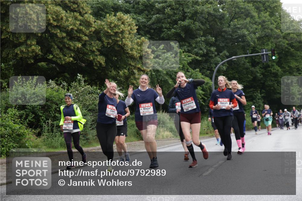 14.06.2026 - REWE Women's Run Jannik Wohlers http://msf.ph/oto/9792989 14.06.2026 10:08:09 Laufen 10689, 10404, 10644 meine-sportfotos.de