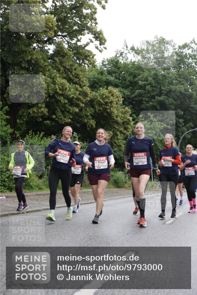 14.06.2026 - REWE Women's Run Jannik Wohlers http://msf.ph/oto/9793000 14.06.2026 10:08:10 Laufen 10689, 410404, 10644, 10502 meine-sportfotos.de