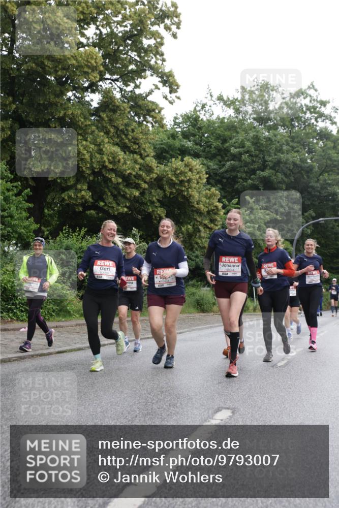 14.06.2026 - REWE Women's Run Jannik Wohlers http://msf.ph/oto/9793007 14.06.2026 10:08:10 Laufen 10689, 7, 10644 meine-sportfotos.de