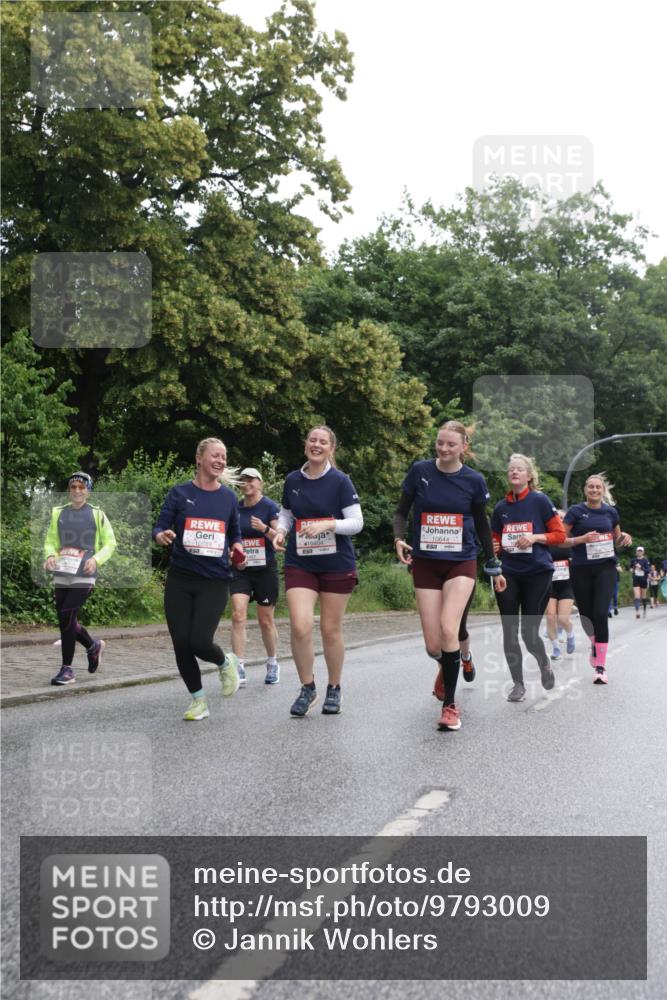 14.06.2026 - REWE Women's Run Jannik Wohlers http://msf.ph/oto/9793009 14.06.2026 10:08:10 Laufen 10689, 10644 meine-sportfotos.de