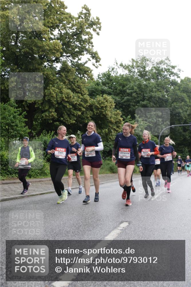 14.06.2026 - REWE Women's Run Jannik Wohlers http://msf.ph/oto/9793012 14.06.2026 10:08:10 Laufen 10689, 410404, 1497, 10644 meine-sportfotos.de