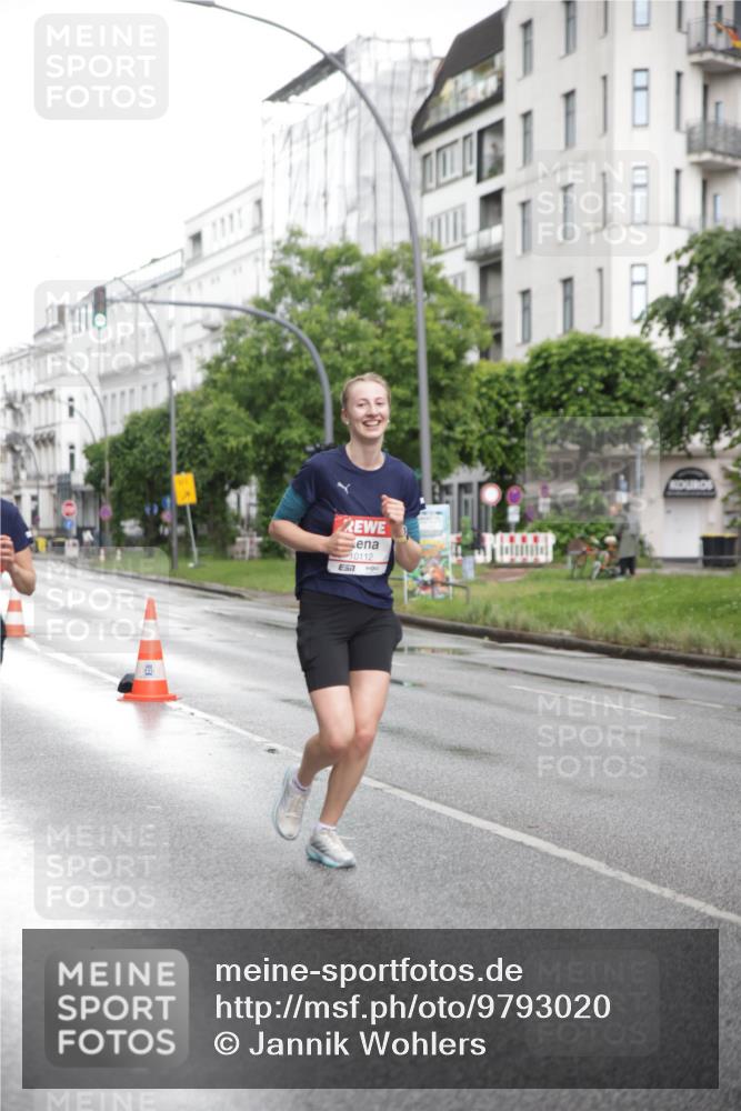 14.06.2026 - REWE Women's Run Jannik Wohlers http://msf.ph/oto/9793020 14.06.2026 09:52:08 Laufen 10112 meine-sportfotos.de