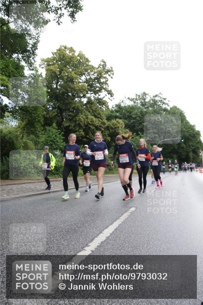 14.06.2026 - REWE Women's Run Jannik Wohlers http://msf.ph/oto/9793032 14.06.2026 10:08:11 Laufen 10404 meine-sportfotos.de