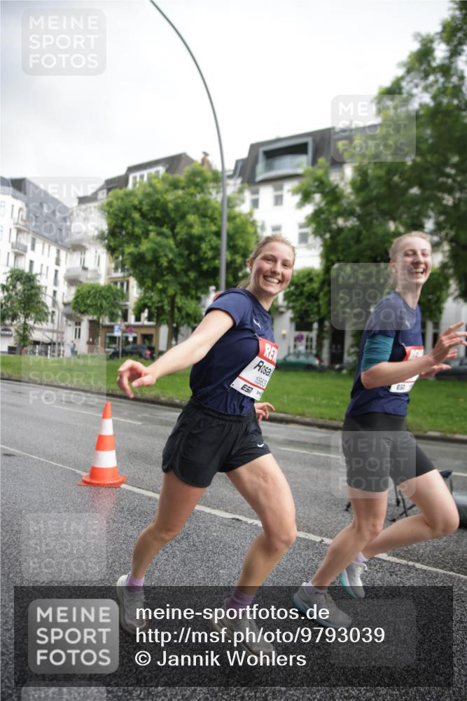 14.06.2026 - REWE Women's Run Jannik Wohlers http://msf.ph/oto/9793039 14.06.2026 09:52:10 Laufen 10601 meine-sportfotos.de