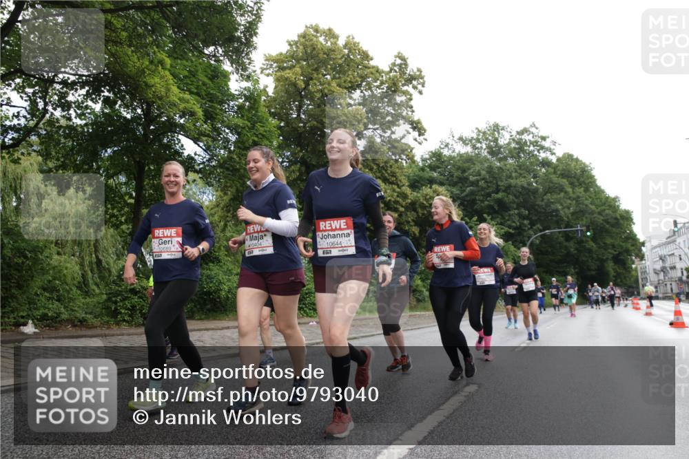 14.06.2026 - REWE Women's Run Jannik Wohlers http://msf.ph/oto/9793040 14.06.2026 10:08:12 Laufen 10689, 10404, 10644, 577 meine-sportfotos.de