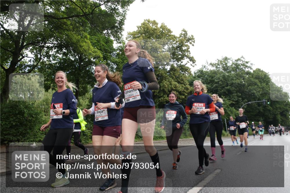 14.06.2026 - REWE Women's Run Jannik Wohlers http://msf.ph/oto/9793054 14.06.2026 10:08:12 Laufen 10404, 10644, 657, 11125 meine-sportfotos.de