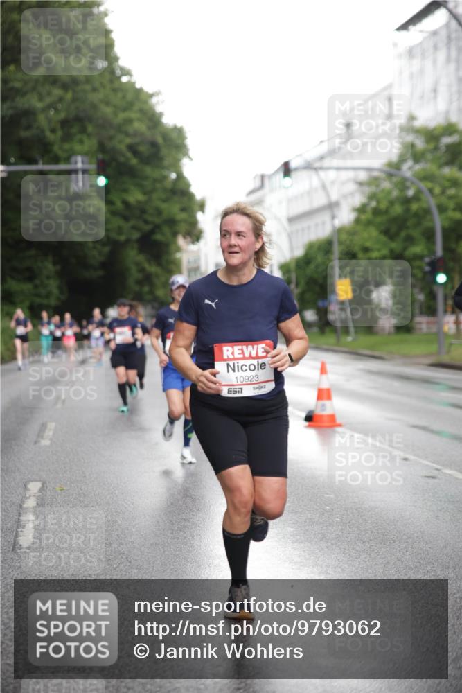14.06.2026 - REWE Women's Run Jannik Wohlers http://msf.ph/oto/9793062 14.06.2026 09:52:14 Laufen 10923 meine-sportfotos.de