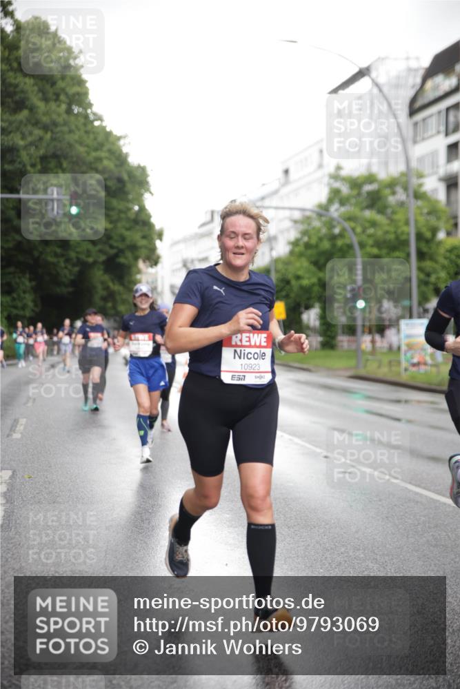 14.06.2026 - REWE Women's Run Jannik Wohlers http://msf.ph/oto/9793069 14.06.2026 09:52:14 Laufen 10923 meine-sportfotos.de