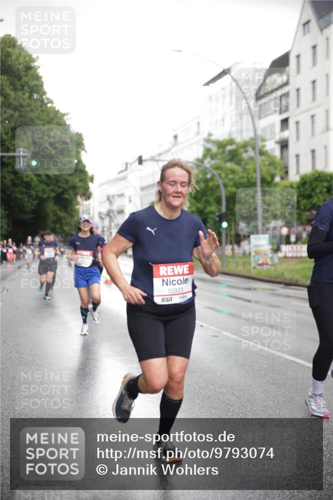 14.06.2026 - REWE Women's Run Jannik Wohlers http://msf.ph/oto/9793074 14.06.2026 09:52:14 Laufen 10923, 57 meine-sportfotos.de