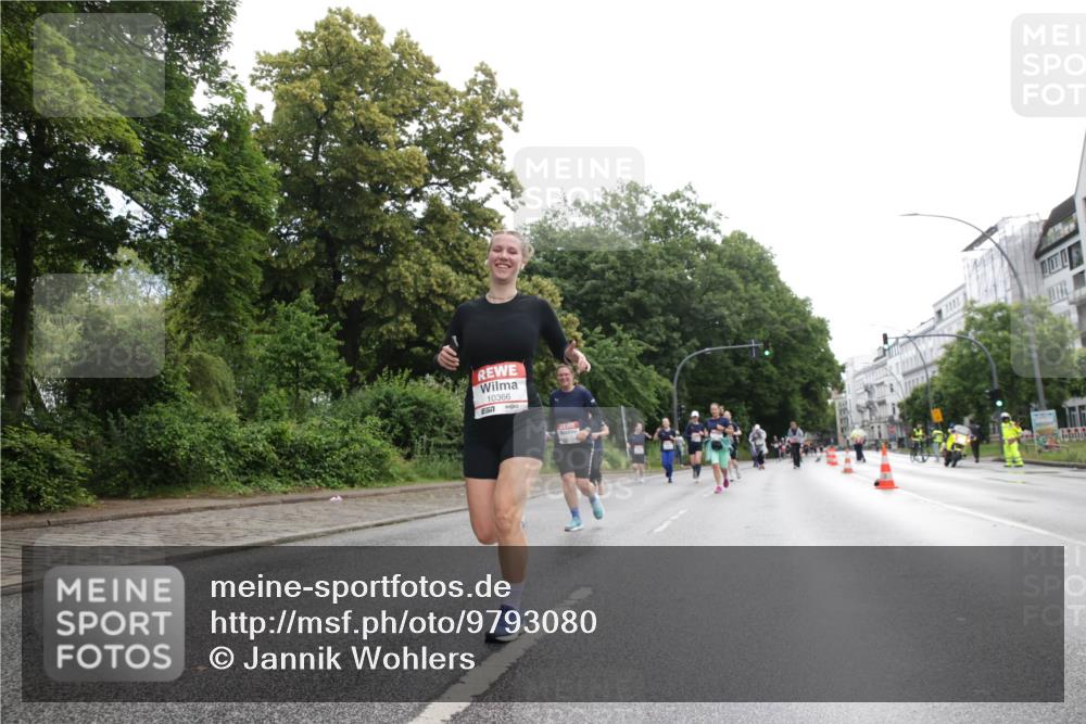 14.06.2026 - REWE Women's Run Jannik Wohlers http://msf.ph/oto/9793080 14.06.2026 10:08:14 Laufen 10366 meine-sportfotos.de