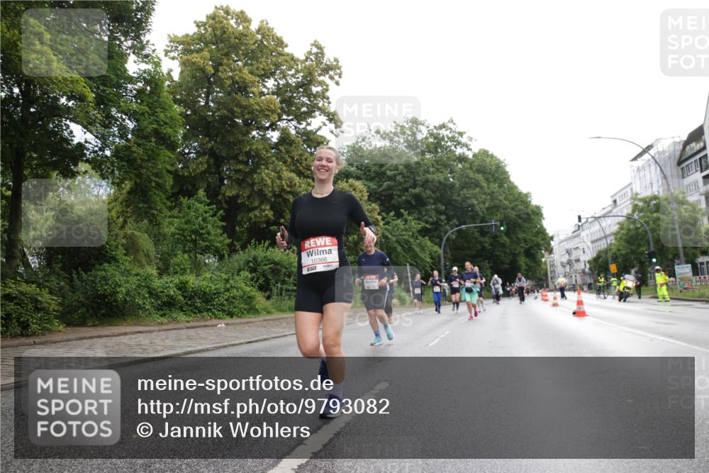 14.06.2026 - REWE Women's Run Jannik Wohlers http://msf.ph/oto/9793082 14.06.2026 10:08:14 Laufen 10366, 57 meine-sportfotos.de