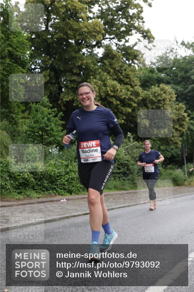 14.06.2026 - REWE Women's Run Jannik Wohlers http://msf.ph/oto/9793092 14.06.2026 10:08:16 Laufen 10064 meine-sportfotos.de