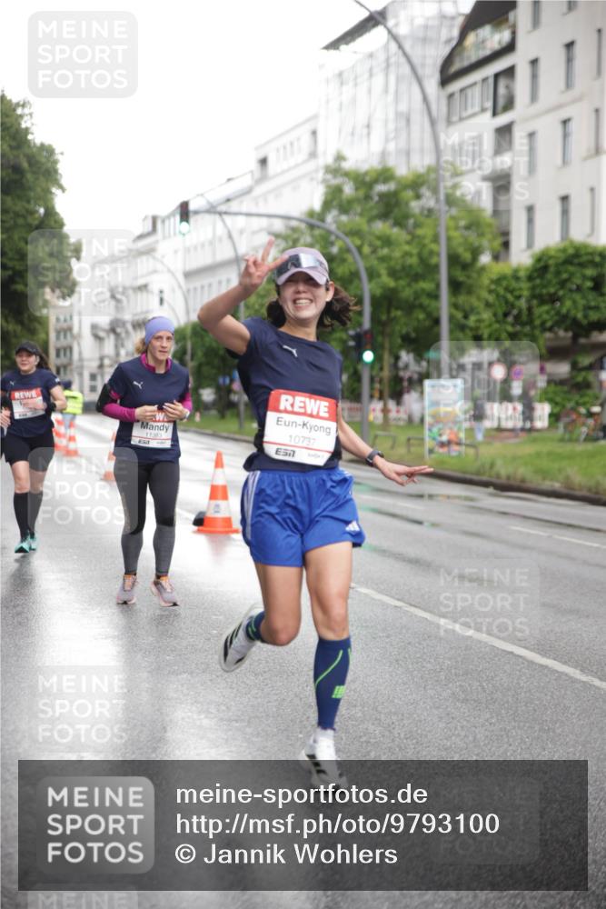 14.06.2026 - REWE Women's Run Jannik Wohlers http://msf.ph/oto/9793100 14.06.2026 09:52:15 Laufen 11383, 10737, 57 meine-sportfotos.de