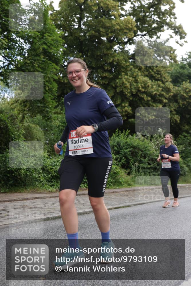 14.06.2026 - REWE Women's Run Jannik Wohlers http://msf.ph/oto/9793109 14.06.2026 10:08:16 Laufen 10064 meine-sportfotos.de
