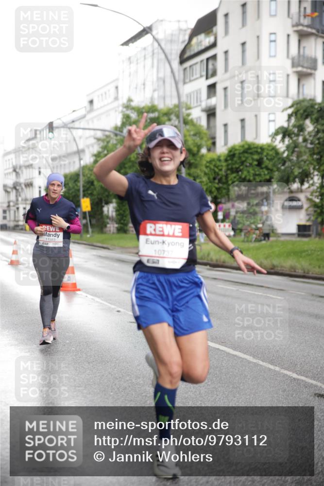 14.06.2026 - REWE Women's Run Jannik Wohlers http://msf.ph/oto/9793112 14.06.2026 09:52:16 Laufen 11383, 10737 meine-sportfotos.de