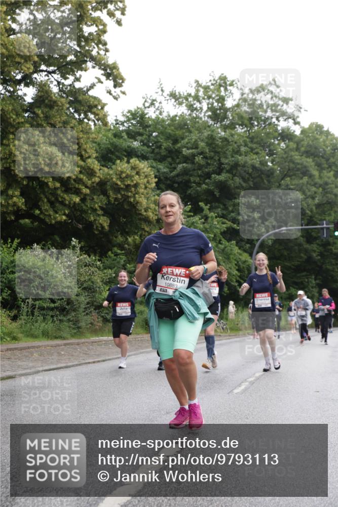 14.06.2026 - REWE Women's Run Jannik Wohlers http://msf.ph/oto/9793113 14.06.2026 10:08:18 Laufen 10883 meine-sportfotos.de