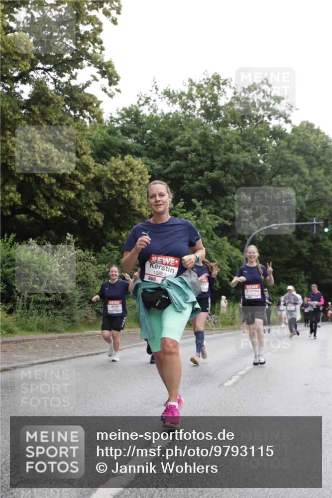 14.06.2026 - REWE Women's Run Jannik Wohlers http://msf.ph/oto/9793115 14.06.2026 10:08:18 Laufen 10883, 51 meine-sportfotos.de