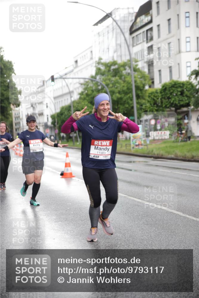 14.06.2026 - REWE Women's Run Jannik Wohlers http://msf.ph/oto/9793117 14.06.2026 09:52:17 Laufen 11383, 7 meine-sportfotos.de