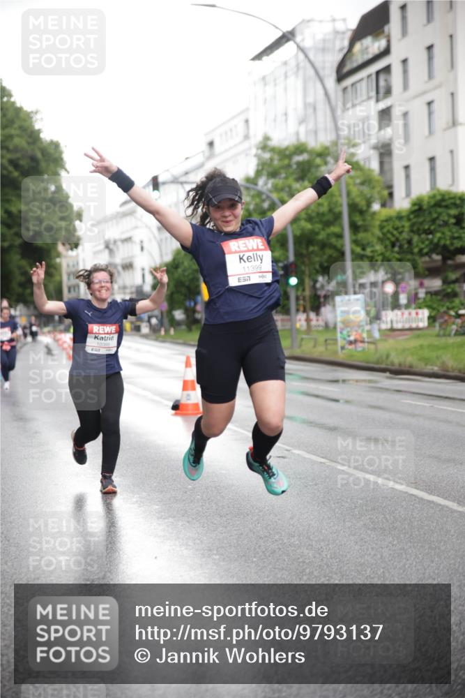 14.06.2026 - REWE Women's Run Jannik Wohlers http://msf.ph/oto/9793137 14.06.2026 09:52:18 Laufen 10399, 11399 meine-sportfotos.de