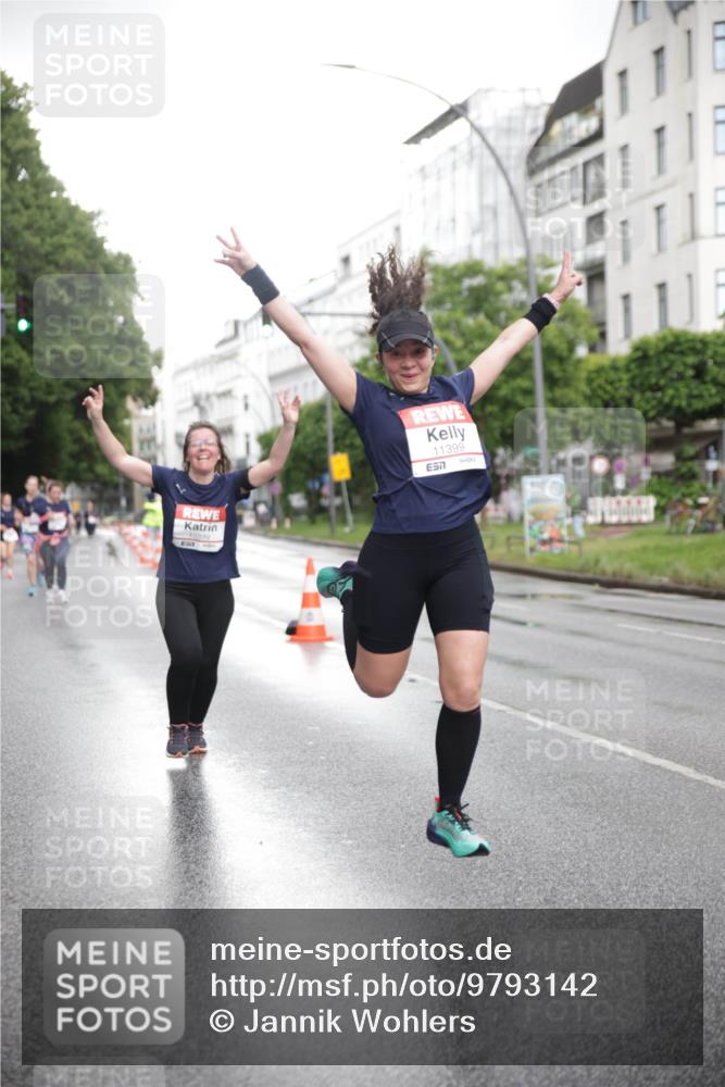 14.06.2026 - REWE Women's Run Jannik Wohlers http://msf.ph/oto/9793142 14.06.2026 09:52:18 Laufen 10399, 11399, 7 meine-sportfotos.de