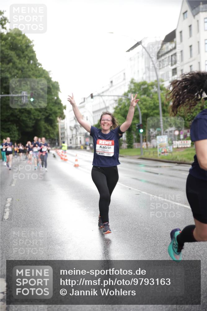 14.06.2026 - REWE Women's Run Jannik Wohlers http://msf.ph/oto/9793163 14.06.2026 09:52:19 Laufen 10399 meine-sportfotos.de