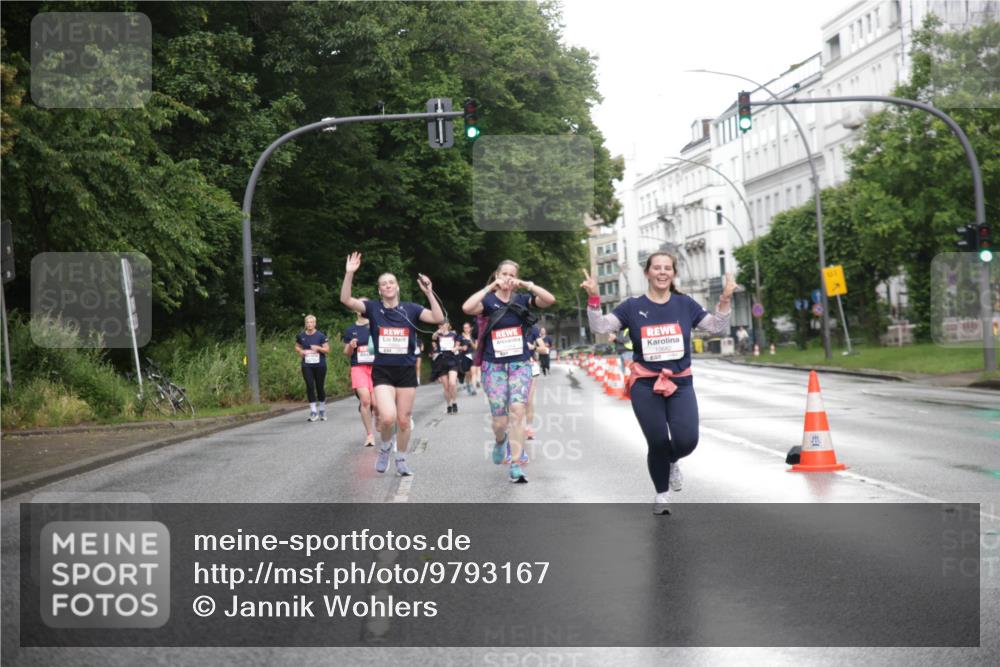 14.06.2026 - REWE Women's Run Jannik Wohlers http://msf.ph/oto/9793167 14.06.2026 09:52:21 Laufen  meine-sportfotos.de