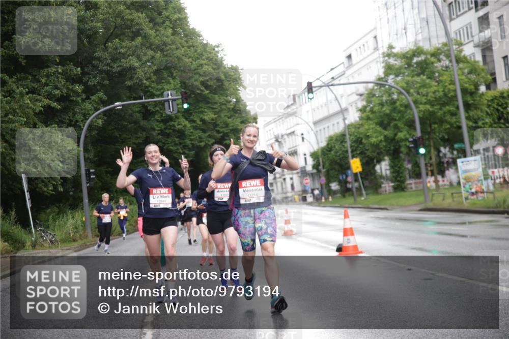 14.06.2026 - REWE Women's Run Jannik Wohlers http://msf.ph/oto/9793194 14.06.2026 09:52:23 Laufen 10845, 11312, 11214 meine-sportfotos.de