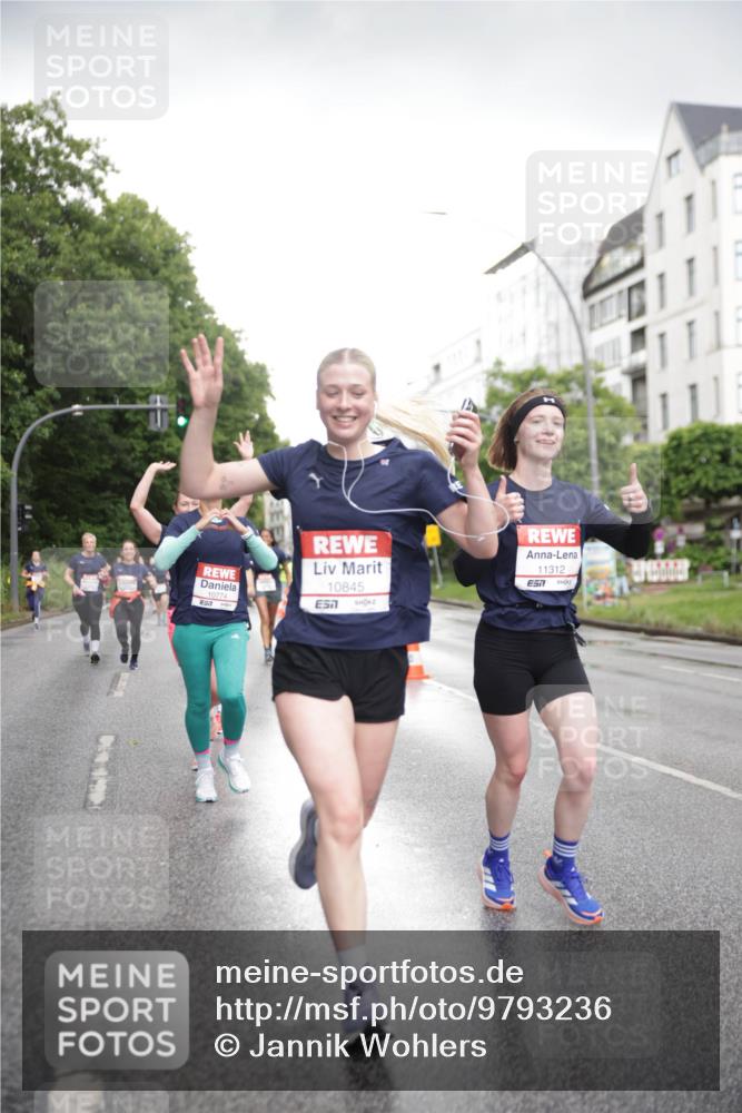 14.06.2026 - REWE Women's Run Jannik Wohlers http://msf.ph/oto/9793236 14.06.2026 09:52:25 Laufen 10774, 57, 10845, 57, 11312, 7 meine-sportfotos.de