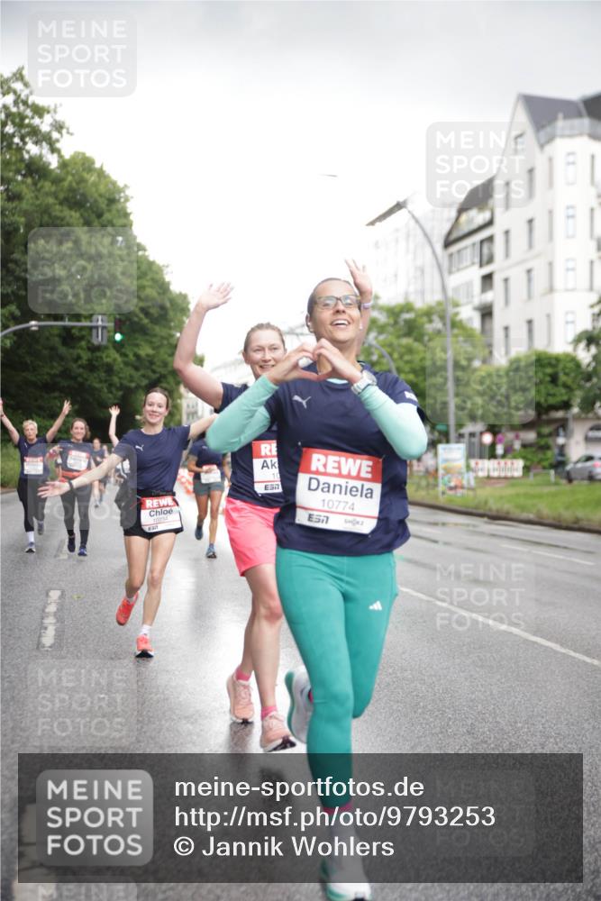 14.06.2026 - REWE Women's Run Jannik Wohlers http://msf.ph/oto/9793253 14.06.2026 09:52:26 Laufen 10, 57, 10774, 7 meine-sportfotos.de