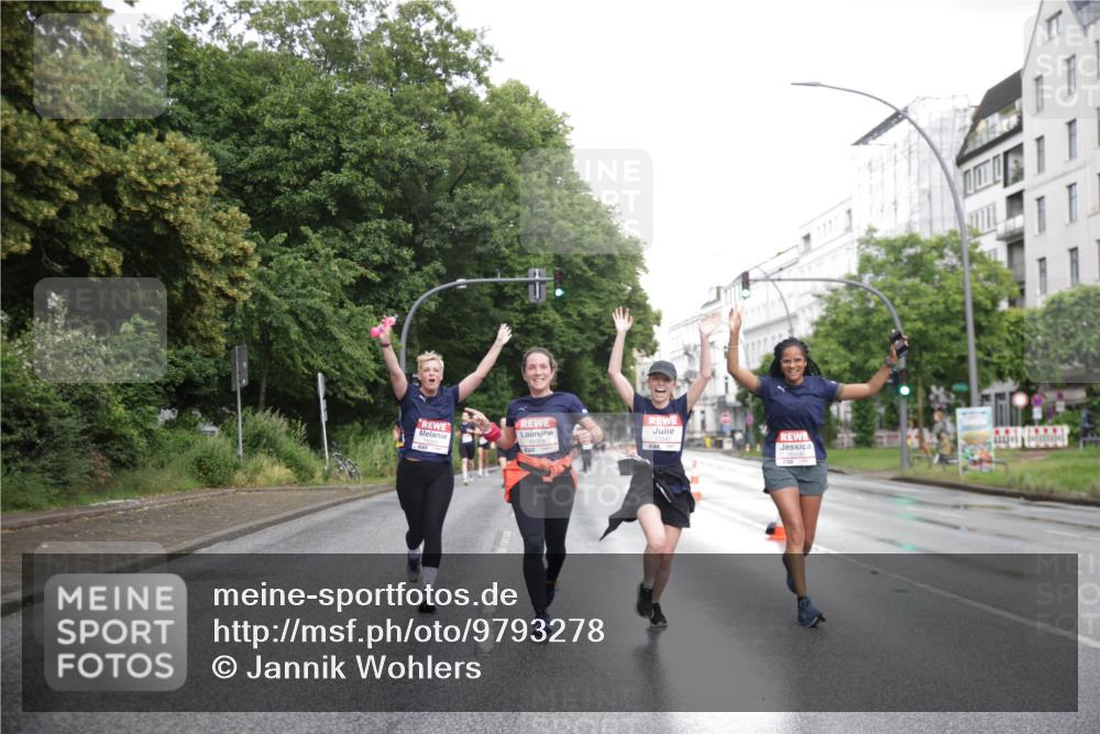 14.06.2026 - REWE Women's Run Jannik Wohlers http://msf.ph/oto/9793278 14.06.2026 09:52:28 Laufen 10018 meine-sportfotos.de