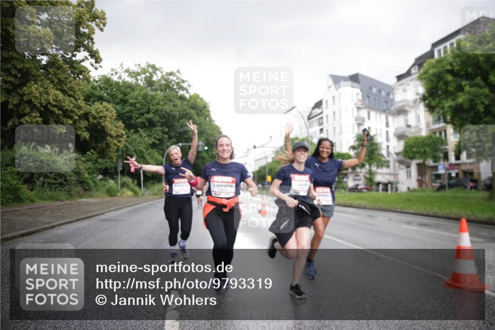 14.06.2026 - REWE Women's Run Jannik Wohlers http://msf.ph/oto/9793319 14.06.2026 09:52:29 Laufen 10018 meine-sportfotos.de