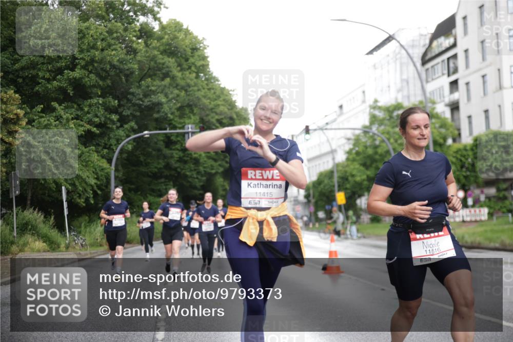 14.06.2026 - REWE Women's Run Jannik Wohlers http://msf.ph/oto/9793373 14.06.2026 09:52:33 Laufen 11415, 11516 meine-sportfotos.de