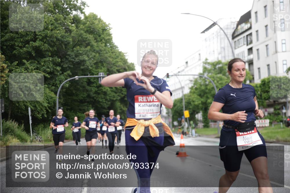 14.06.2026 - REWE Women's Run Jannik Wohlers http://msf.ph/oto/9793374 14.06.2026 09:52:33 Laufen 11415, 7, 11516, 118 meine-sportfotos.de
