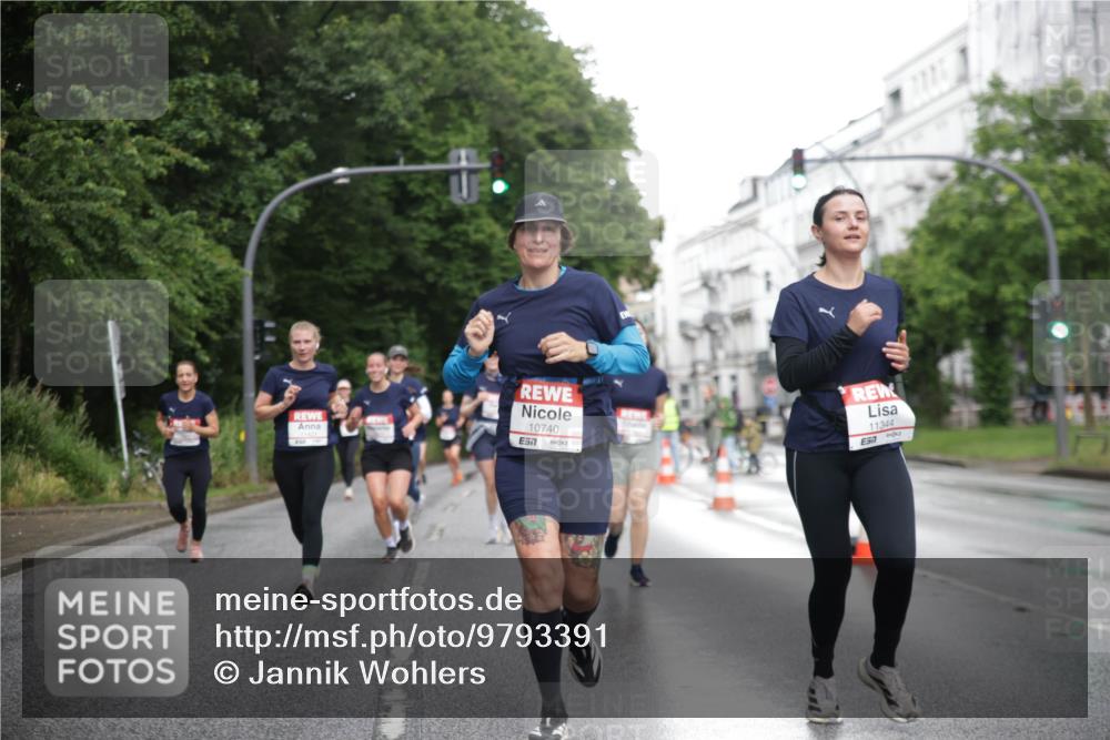 14.06.2026 - REWE Women's Run Jannik Wohlers http://msf.ph/oto/9793391 14.06.2026 09:52:39 Laufen 10740, 7, 11344, 57 meine-sportfotos.de