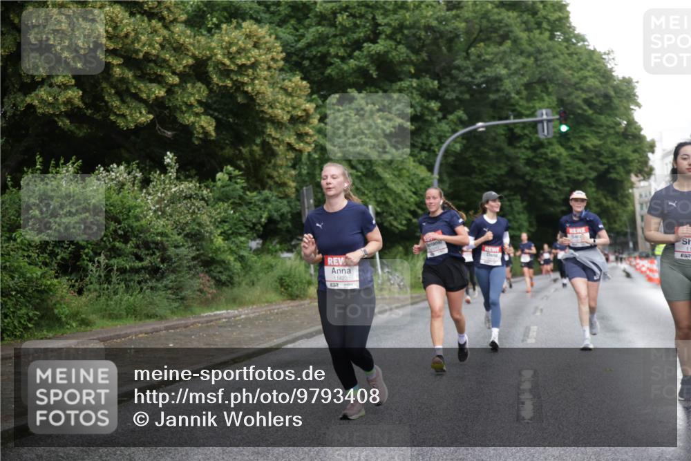 14.06.2026 - REWE Women's Run Jannik Wohlers http://msf.ph/oto/9793408 14.06.2026 09:52:41 Laufen 11423 meine-sportfotos.de