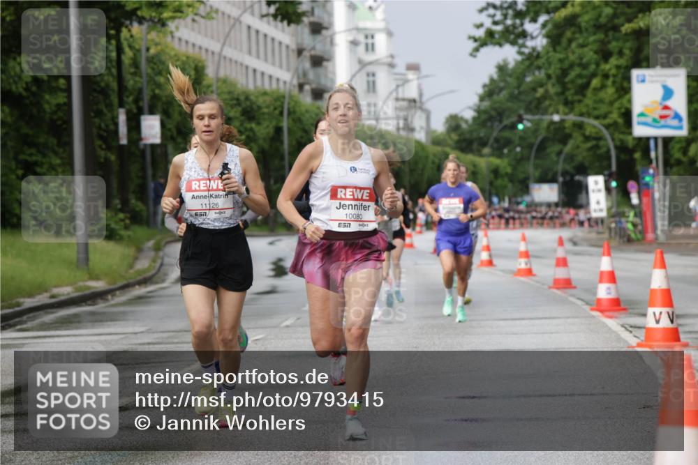 14.06.2026 - REWE Women's Run Jannik Wohlers http://msf.ph/oto/9793415 14.06.2026 09:06:59 Laufen 11126, 10080 meine-sportfotos.de