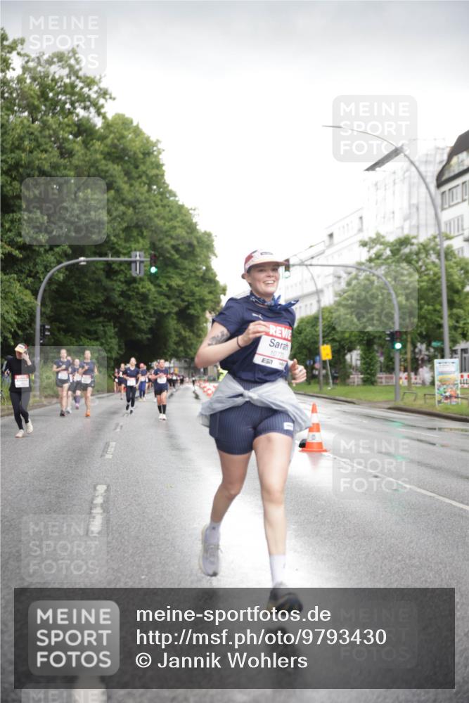 14.06.2026 - REWE Women's Run Jannik Wohlers http://msf.ph/oto/9793430 14.06.2026 09:52:43 Laufen 111, 10773, 57 meine-sportfotos.de