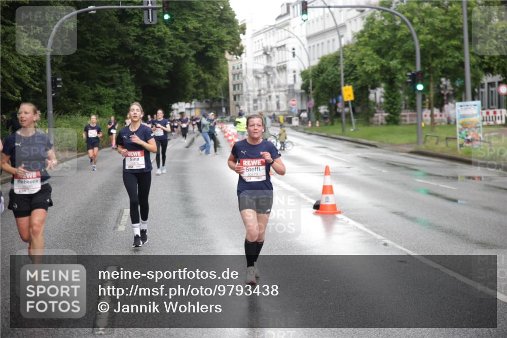14.06.2026 - REWE Women's Run Jannik Wohlers http://msf.ph/oto/9793438 14.06.2026 09:52:48 Laufen 10385, 7, 10173, 19 meine-sportfotos.de