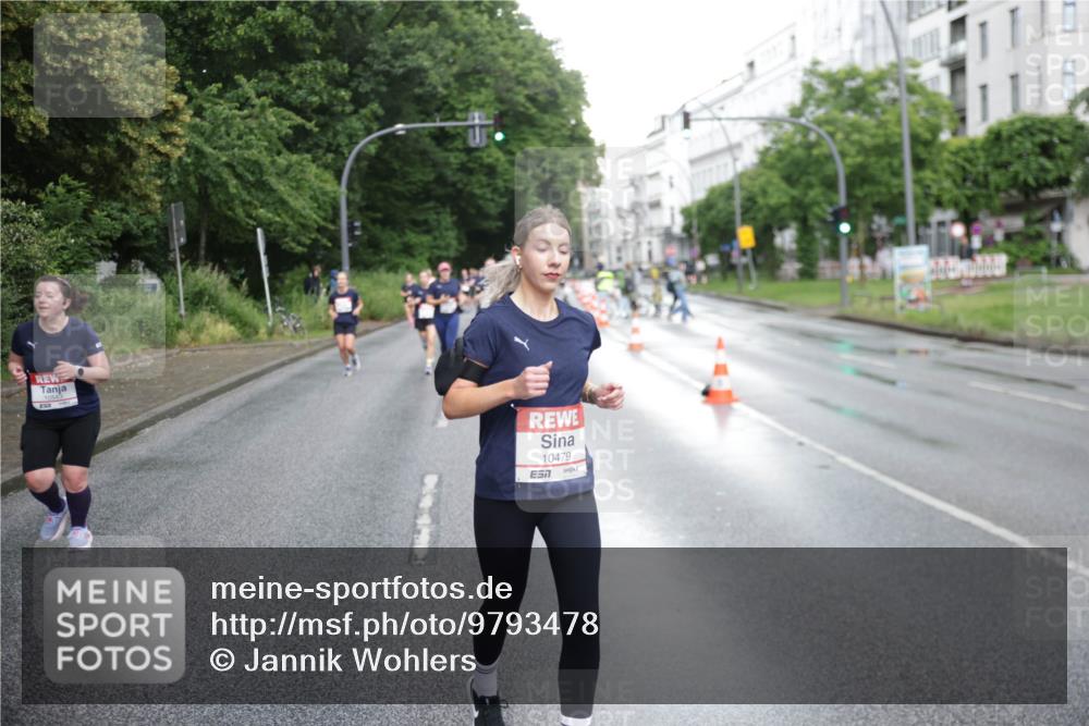 14.06.2026 - REWE Women's Run Jannik Wohlers http://msf.ph/oto/9793478 14.06.2026 09:52:51 Laufen 10479, 57 meine-sportfotos.de