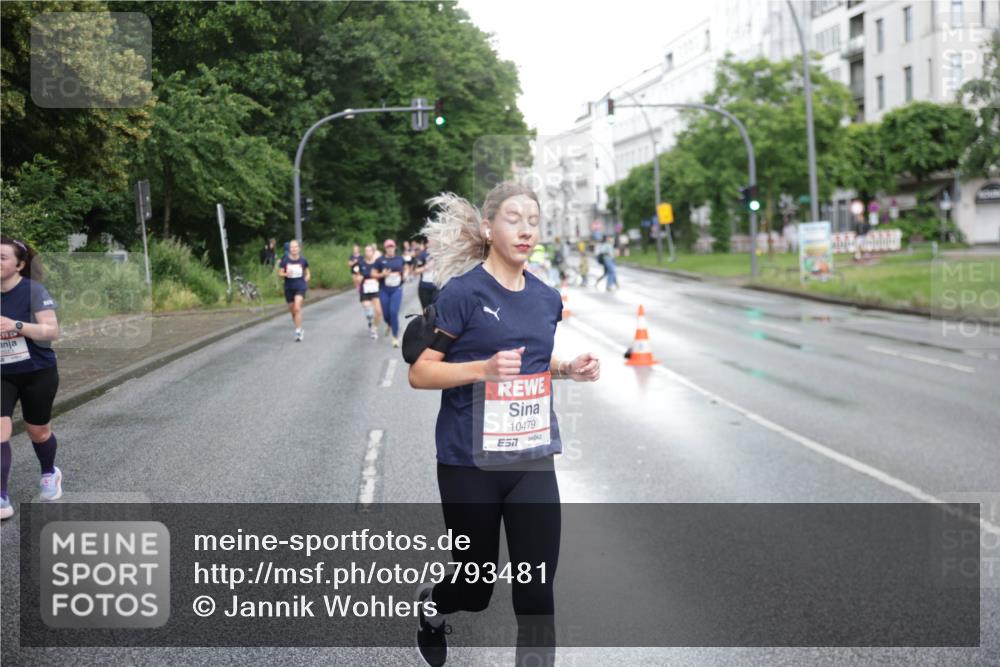 14.06.2026 - REWE Women's Run Jannik Wohlers http://msf.ph/oto/9793481 14.06.2026 09:52:51 Laufen 10479 meine-sportfotos.de