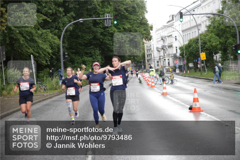 14.06.2026 - REWE Women's Run Jannik Wohlers http://msf.ph/oto/9793486 14.06.2026 09:52:53 Laufen 01 meine-sportfotos.de