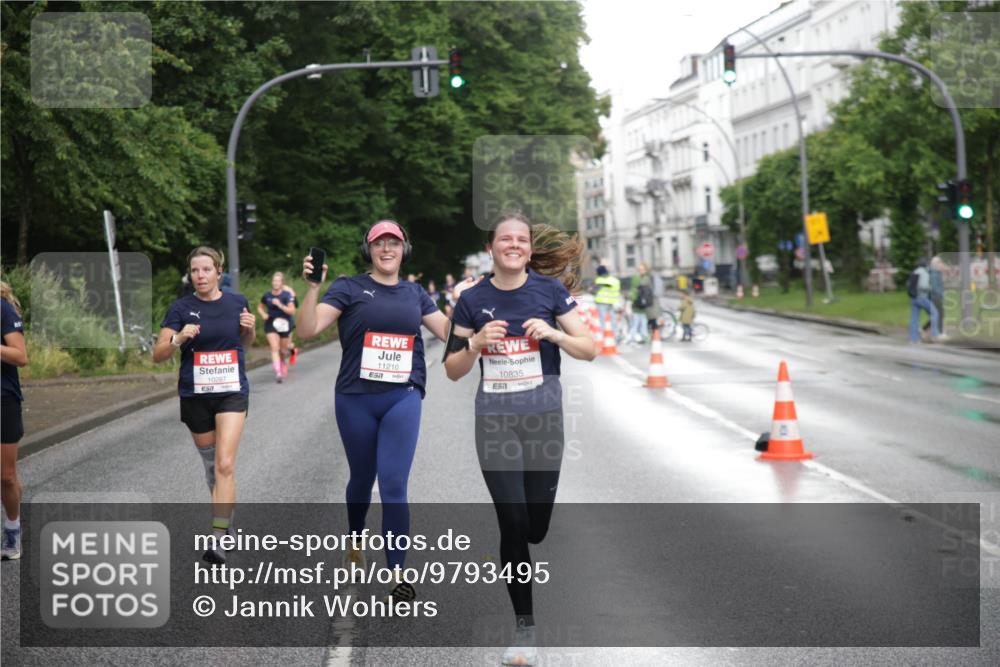 14.06.2026 - REWE Women's Run Jannik Wohlers http://msf.ph/oto/9793495 14.06.2026 09:52:54 Laufen 10287, 11210, 57, 10835, 7 meine-sportfotos.de