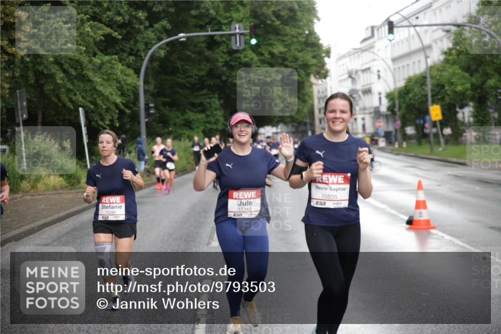 14.06.2026 - REWE Women's Run Jannik Wohlers http://msf.ph/oto/9793503 14.06.2026 09:52:55 Laufen 10287, 57, 11210, 10835, 7 meine-sportfotos.de
