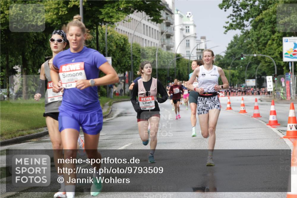 14.06.2026 - REWE Women's Run Jannik Wohlers http://msf.ph/oto/9793509 14.06.2026 09:07:06 Laufen 10992, 1084, 7, 10843 meine-sportfotos.de