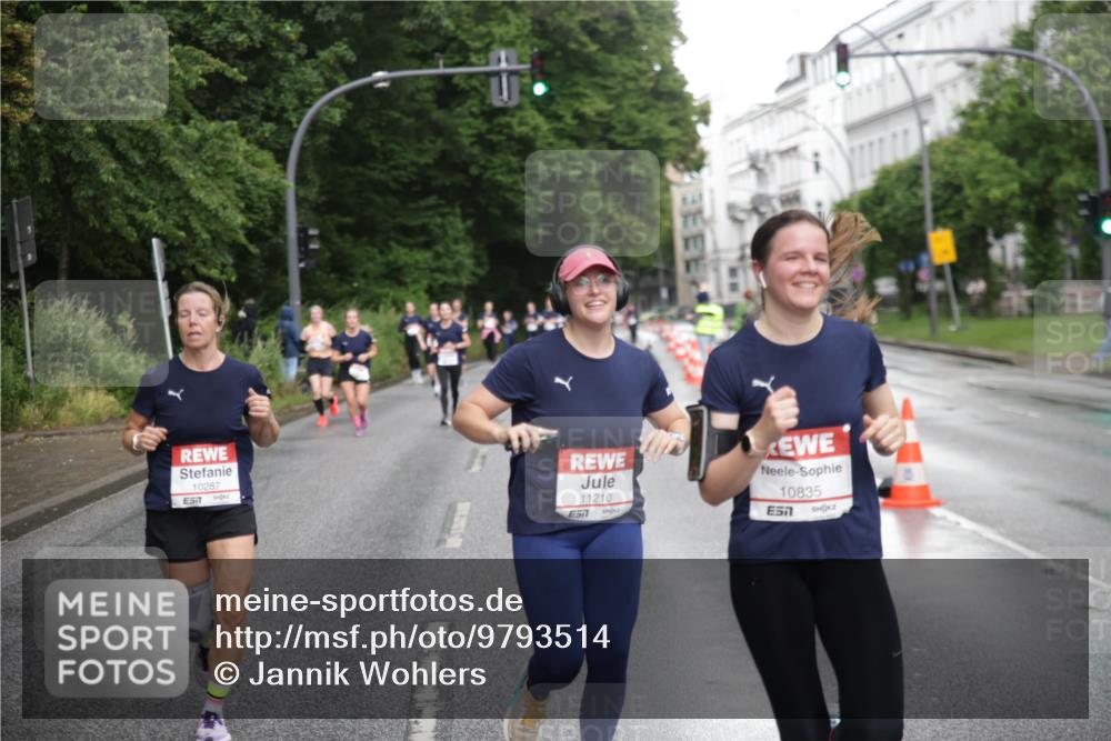 14.06.2026 - REWE Women's Run Jannik Wohlers http://msf.ph/oto/9793514 14.06.2026 09:52:55 Laufen 10287, 7, 11210, 10835, 7 meine-sportfotos.de