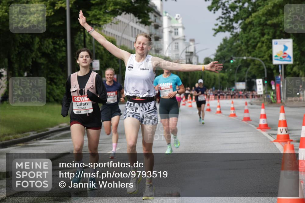 14.06.2026 - REWE Women's Run Jannik Wohlers http://msf.ph/oto/9793519 14.06.2026 09:07:07 Laufen 10843 meine-sportfotos.de