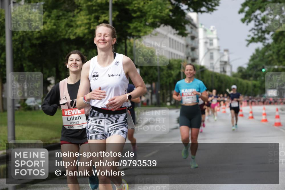 14.06.2026 - REWE Women's Run Jannik Wohlers http://msf.ph/oto/9793539 14.06.2026 09:07:08 Laufen 10843, 57 meine-sportfotos.de