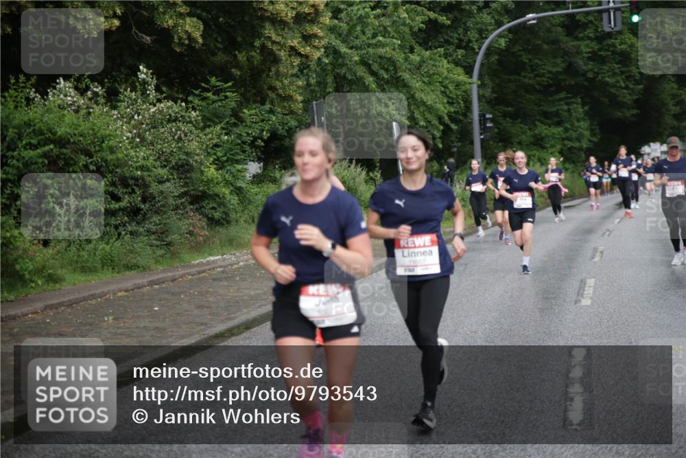 14.06.2026 - REWE Women's Run Jannik Wohlers http://msf.ph/oto/9793543 14.06.2026 09:53:01 Laufen 11007 meine-sportfotos.de