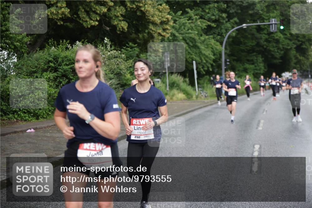 14.06.2026 - REWE Women's Run Jannik Wohlers http://msf.ph/oto/9793555 14.06.2026 09:53:01 Laufen 10075, 517, 11007, 7 meine-sportfotos.de